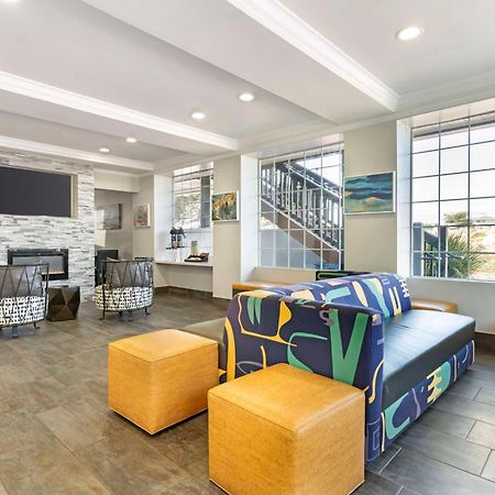 Best Western Marina State Beach Luaran gambar
