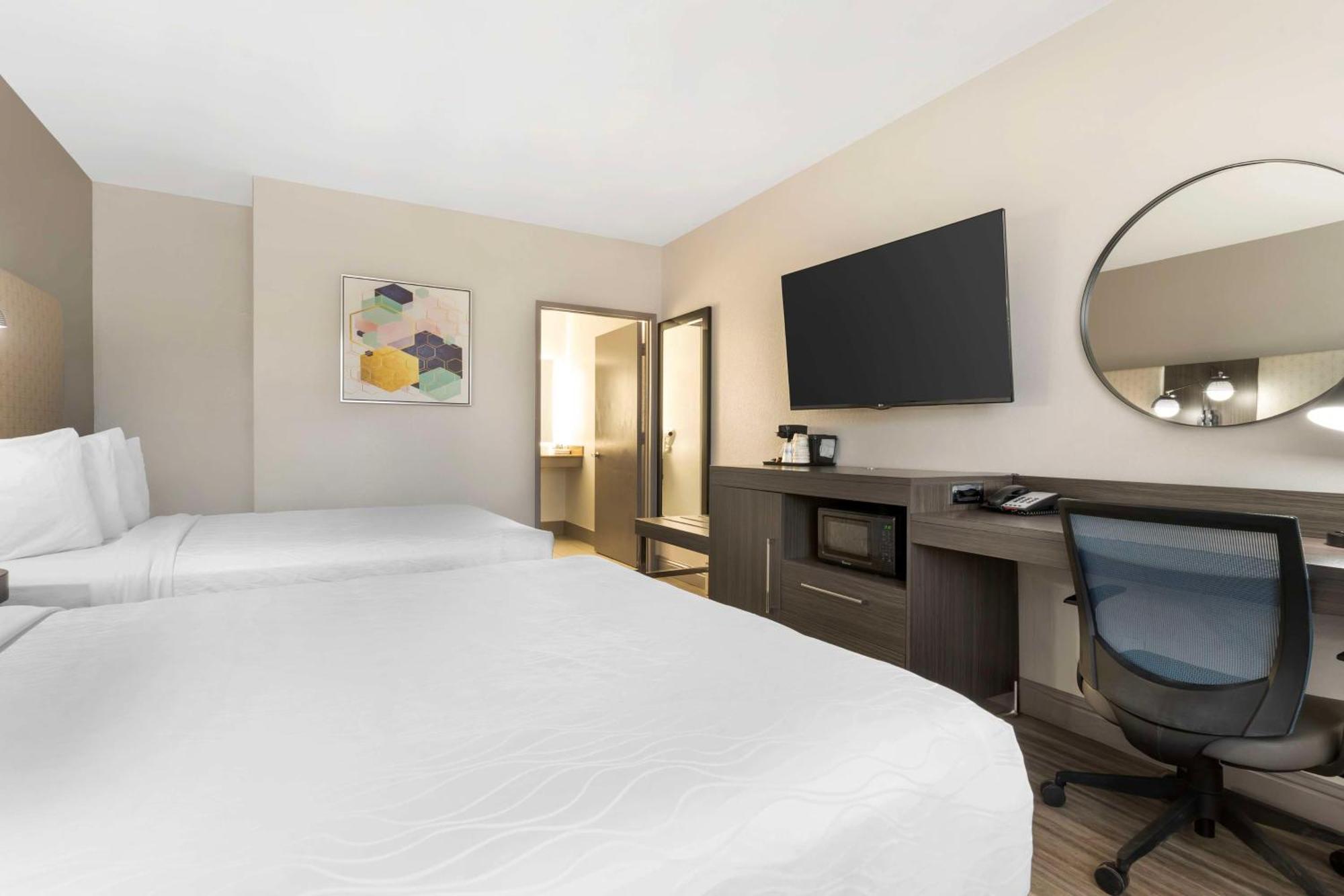 Best Western Marina State Beach Luaran gambar