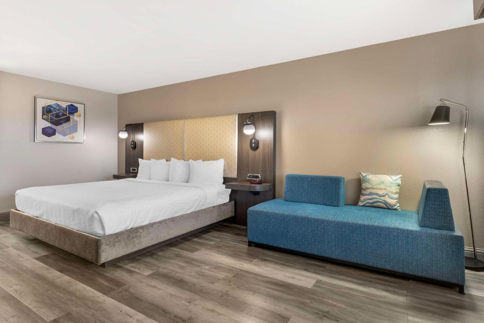 Best Western Marina State Beach Luaran gambar