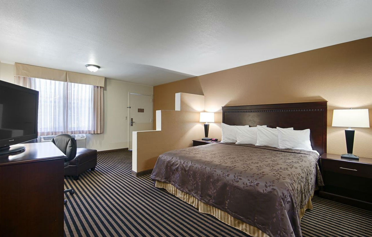 Best Western Marina State Beach Luaran gambar